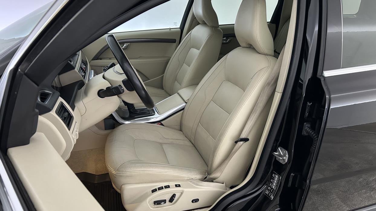 Volvo V70 2016