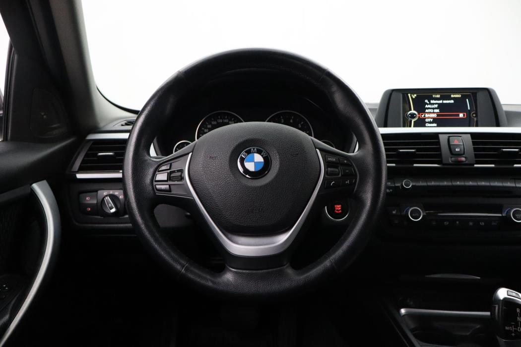BMW 320 2013