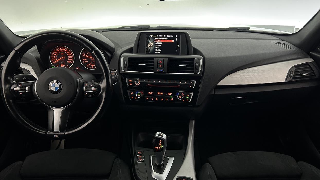 BMW 120 2016