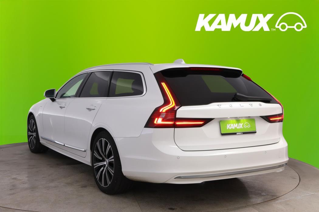 Volvo V90 2022
