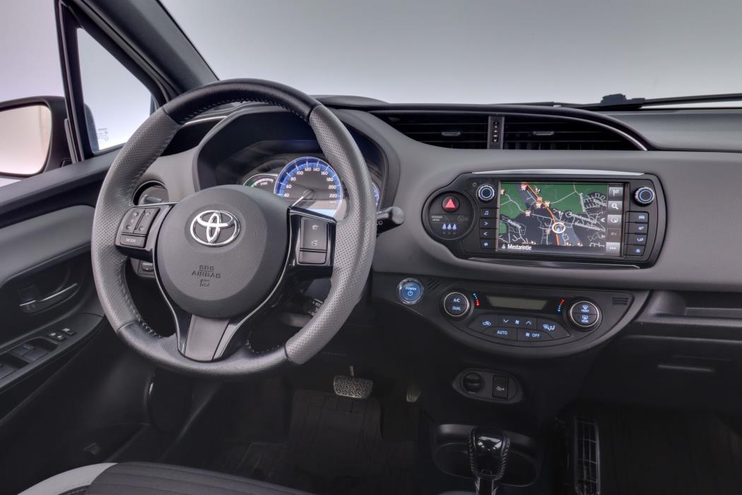 Toyota Yaris 2016