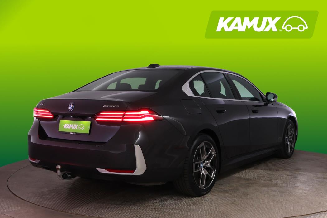 BMW i5 2025