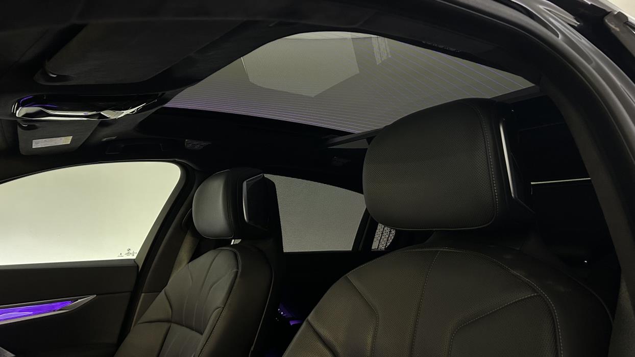 BMW i7 2024