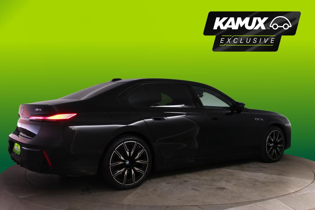 BMW i7 2024