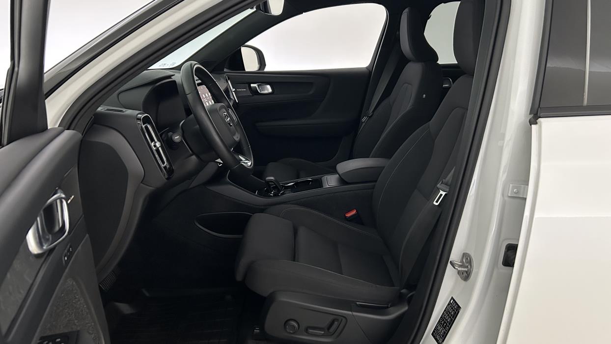Volvo XC40 2023
