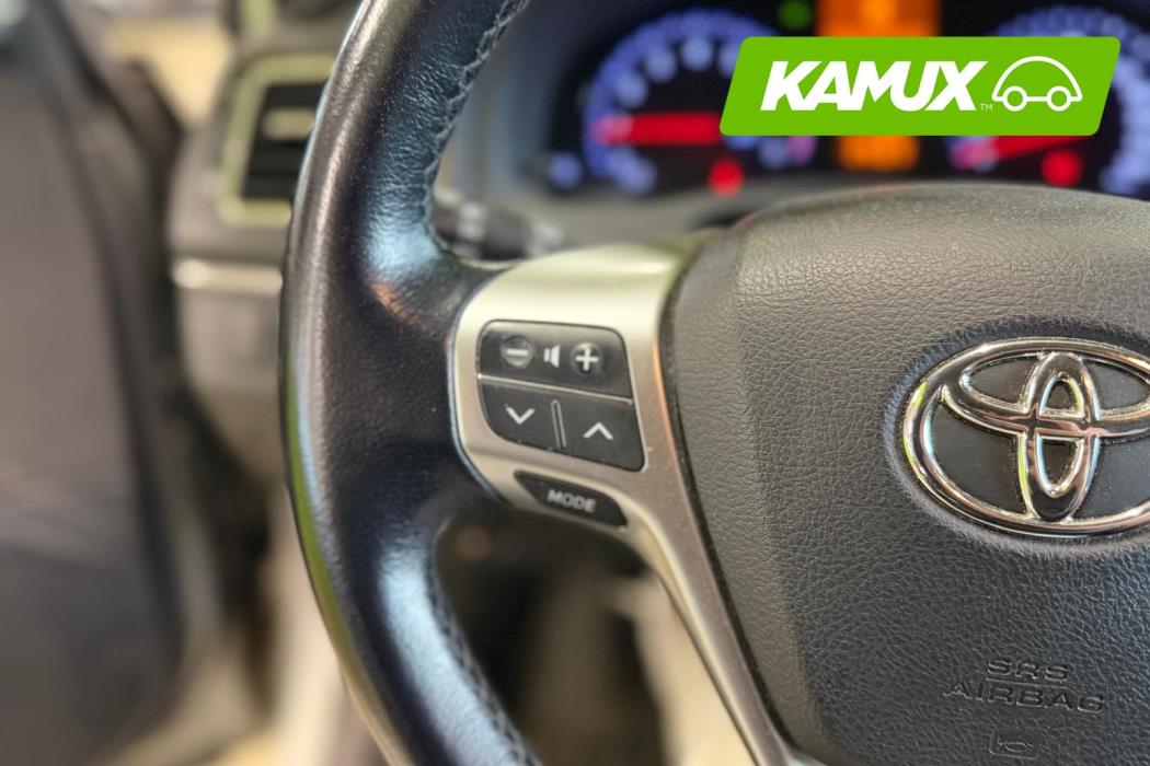 Toyota Avensis 2013