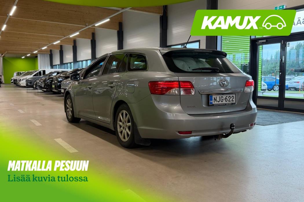 Toyota Avensis 2013