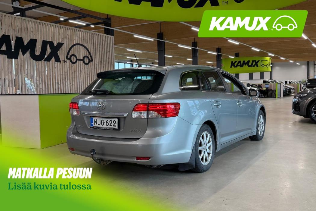 Toyota Avensis 2013