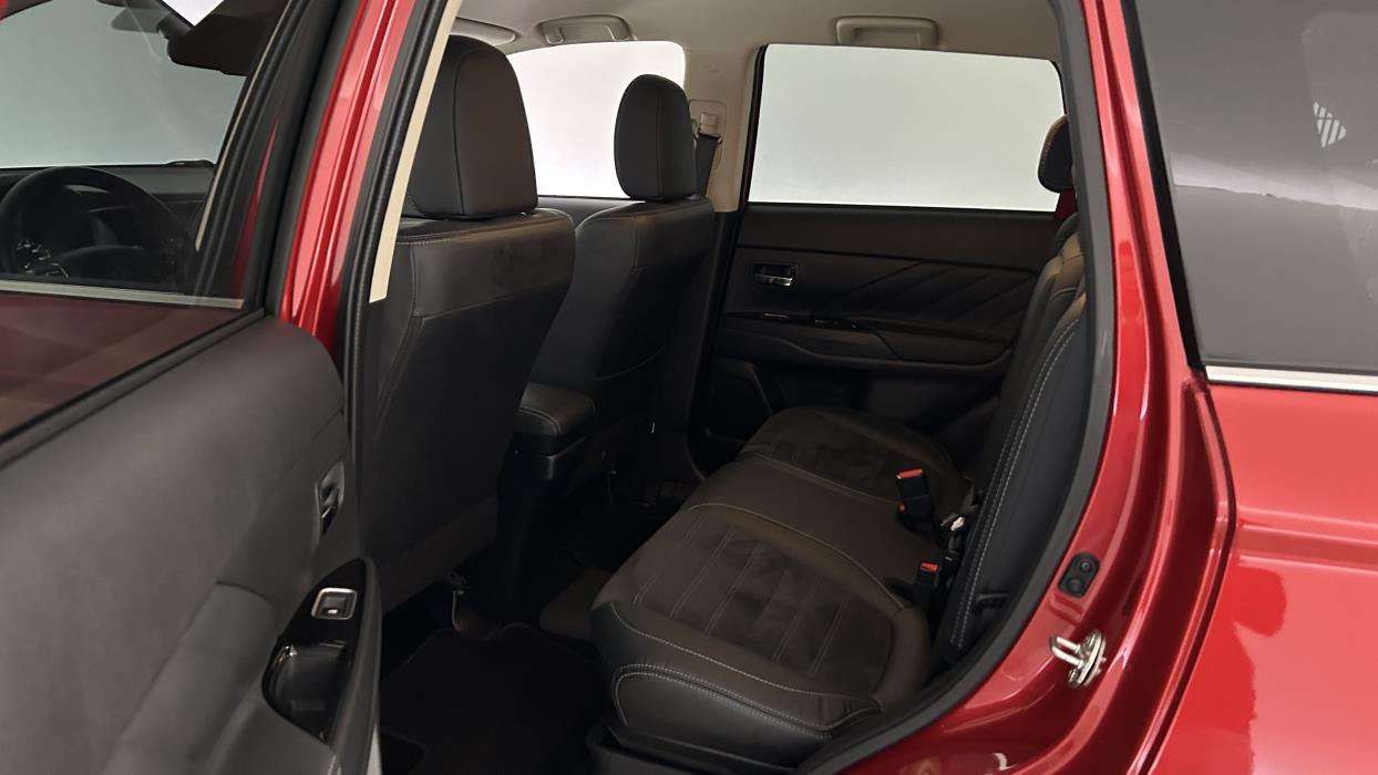 Mitsubishi Outlander PHEV 2018