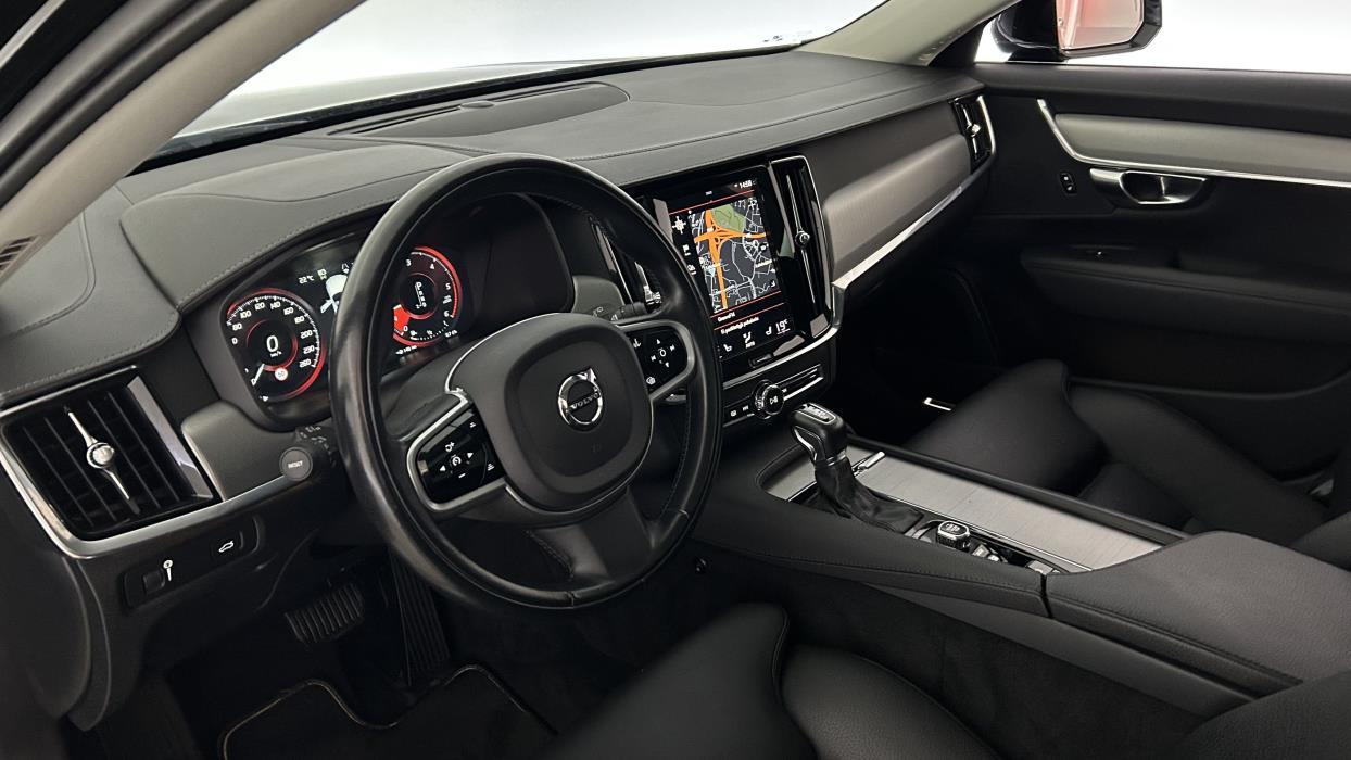 Volvo V90 2020
