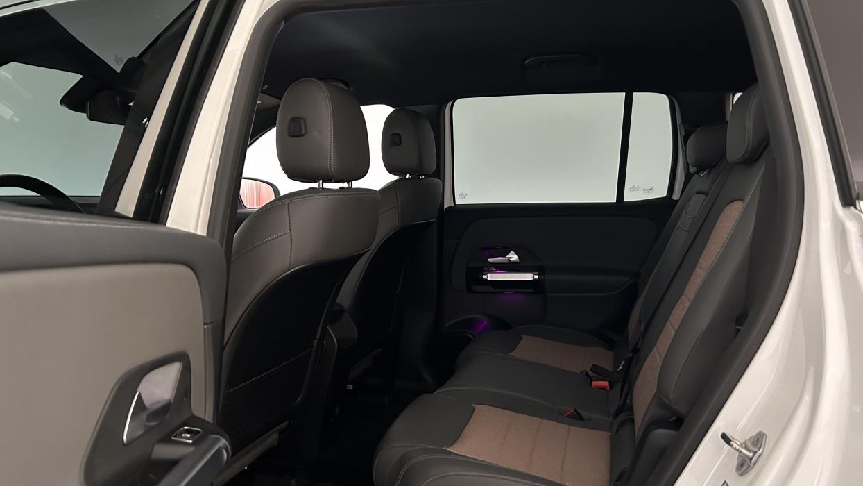 Mercedes-Benz EQB 300 2022