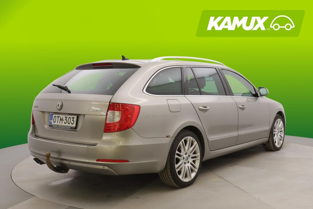 Skoda Superb 2012