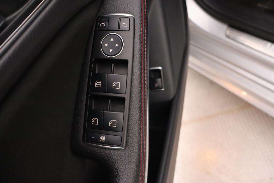 Mercedes-Benz CLA 2015