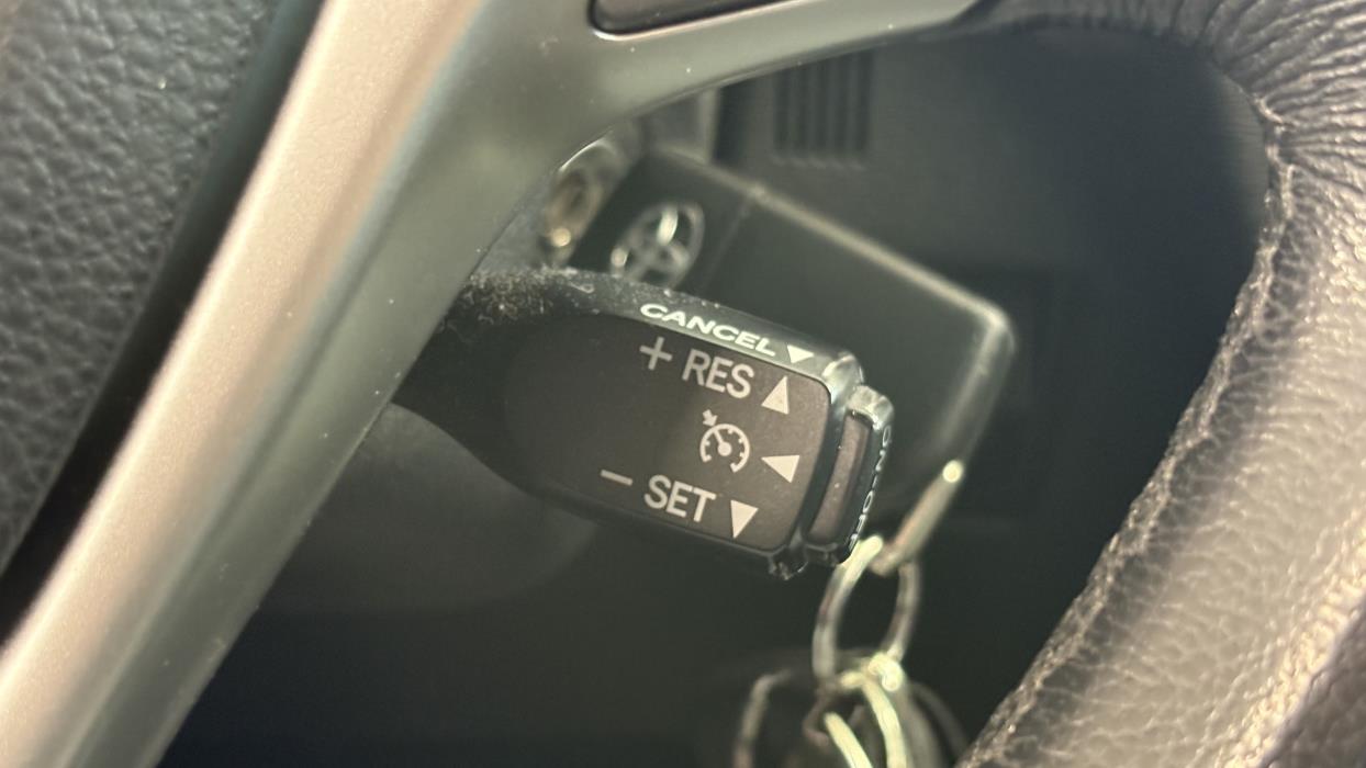Toyota Avensis 2015