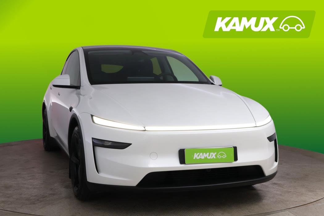 Tesla Model Y 2025