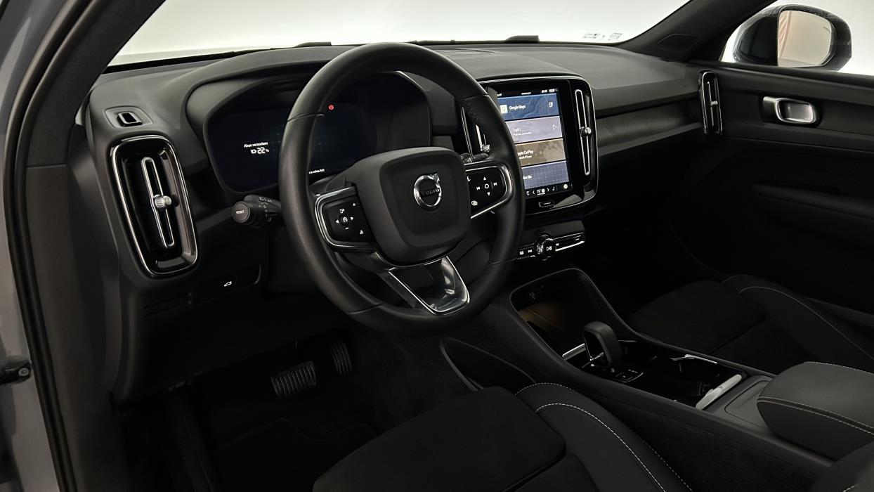 Volvo XC40 2023