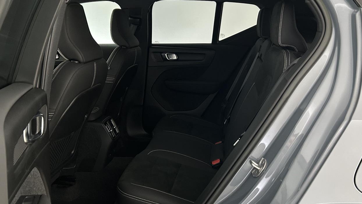 Volvo XC40 2023