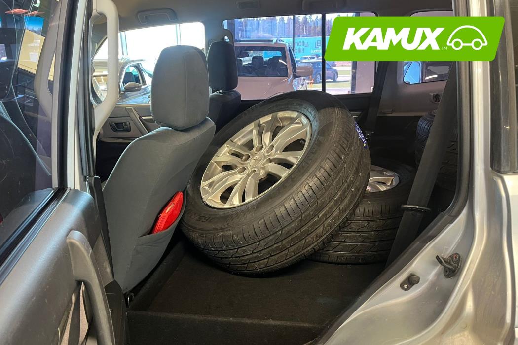 Mitsubishi Pajero 2011