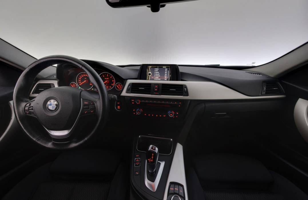 BMW 320 2014