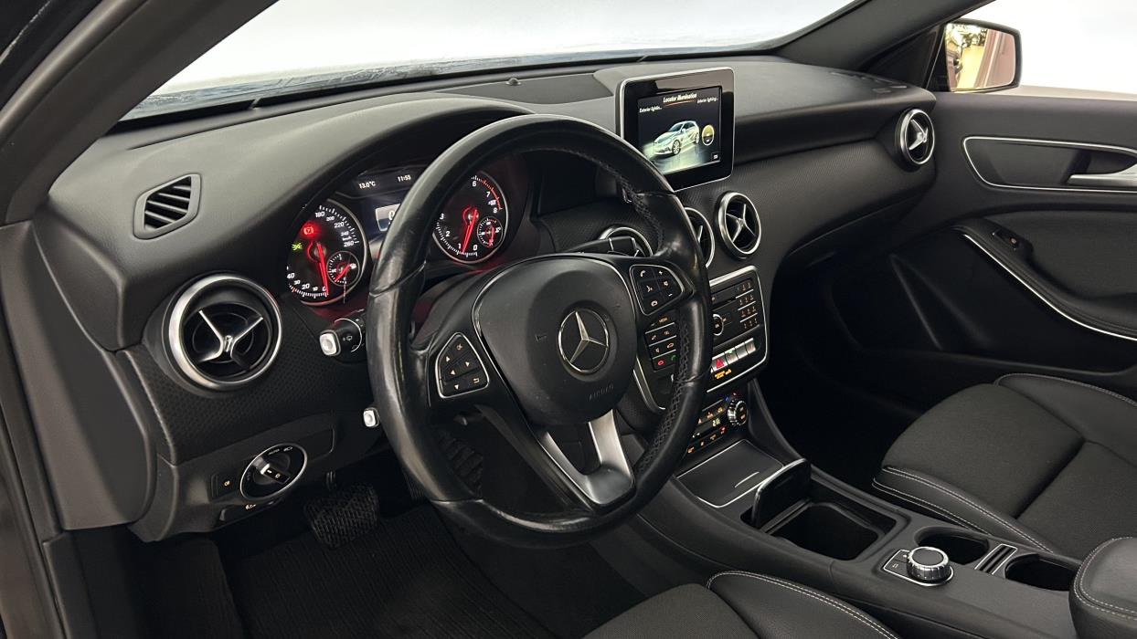 Mercedes-Benz A 2016
