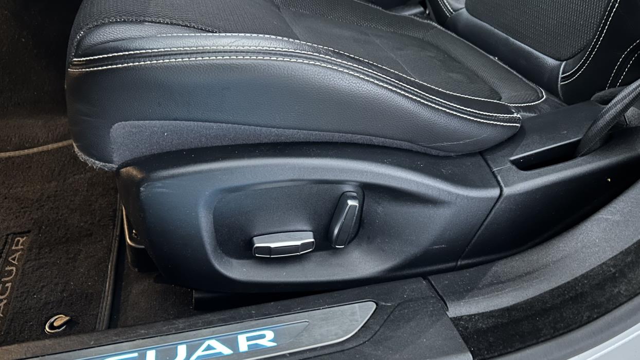 Jaguar XF 2019