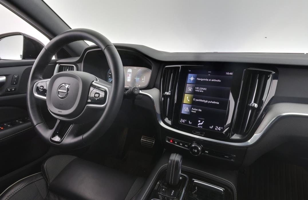 Volvo V60 2022