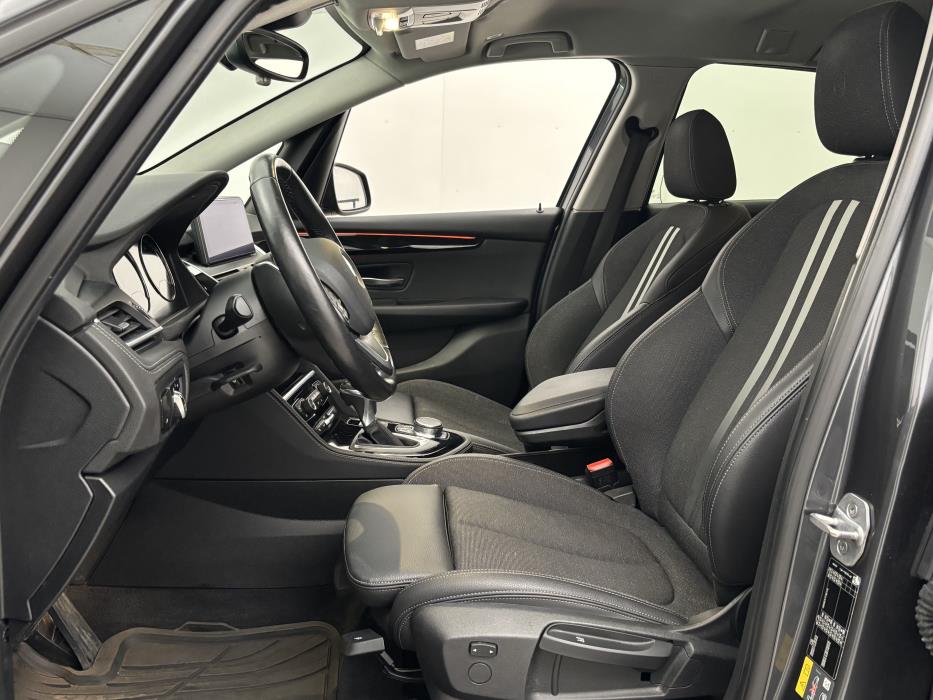 BMW 225 2019