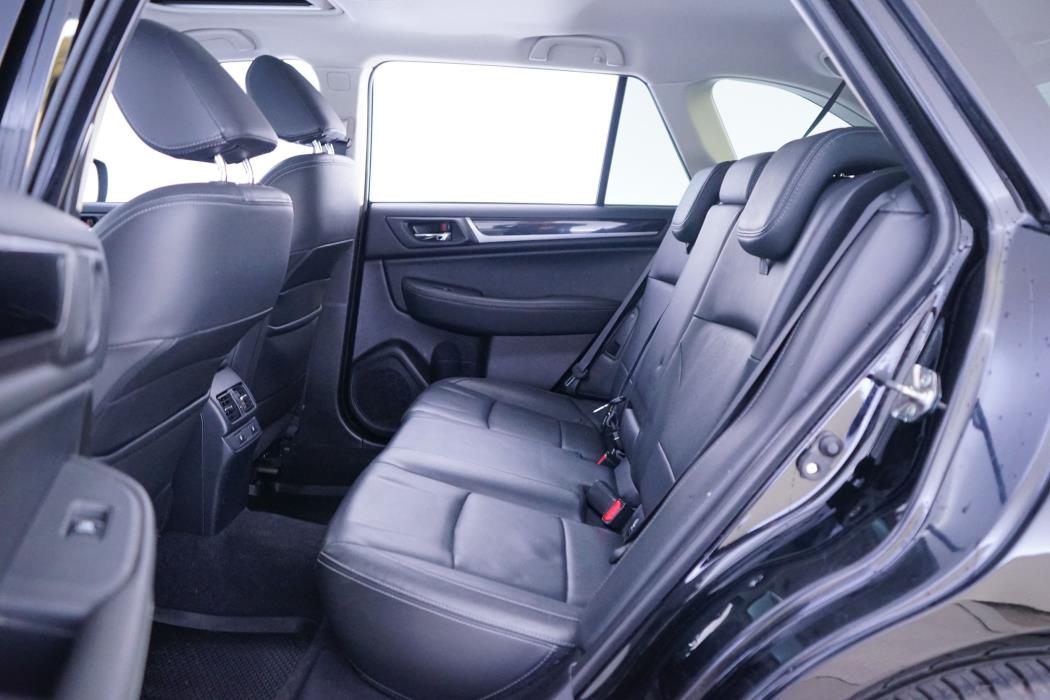 Subaru Outback 2016