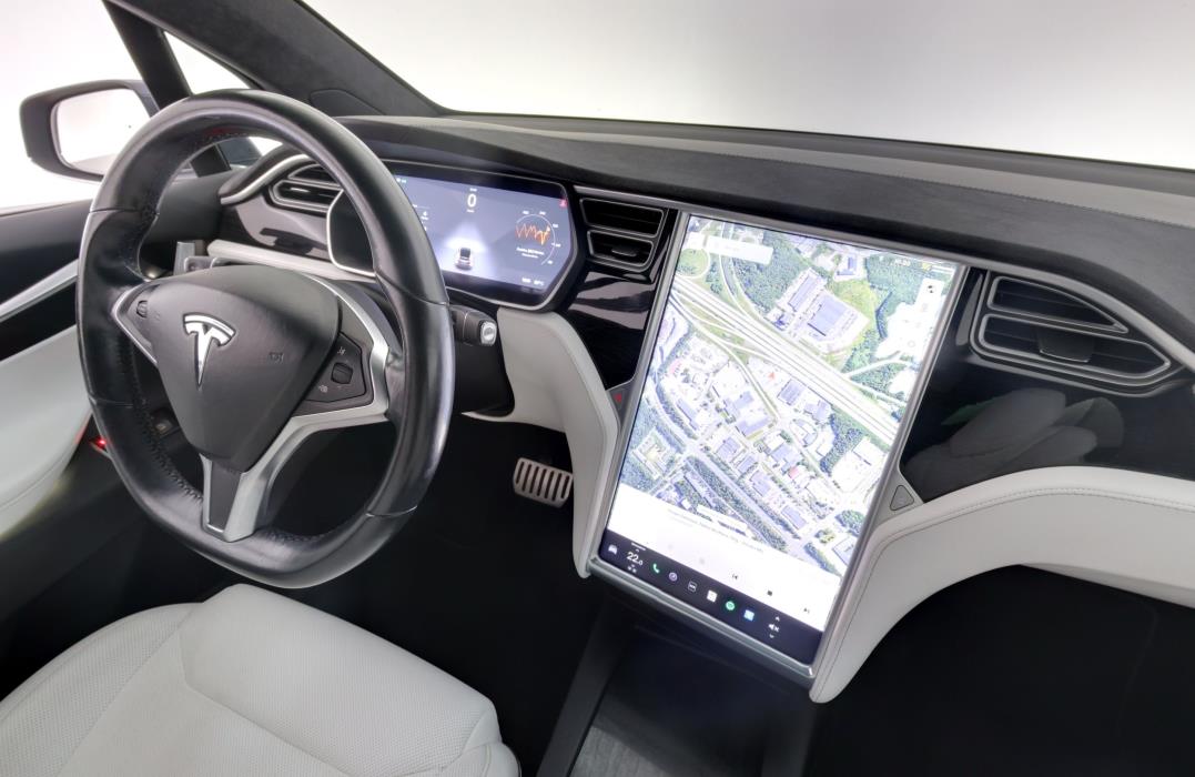 Tesla Model X 2016