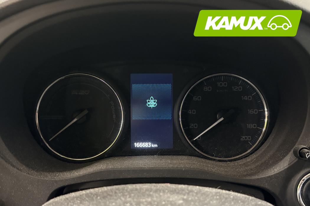 Mitsubishi Outlander PHEV 2016