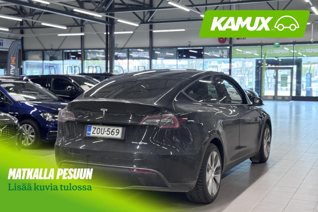 Tesla Model Y 2023