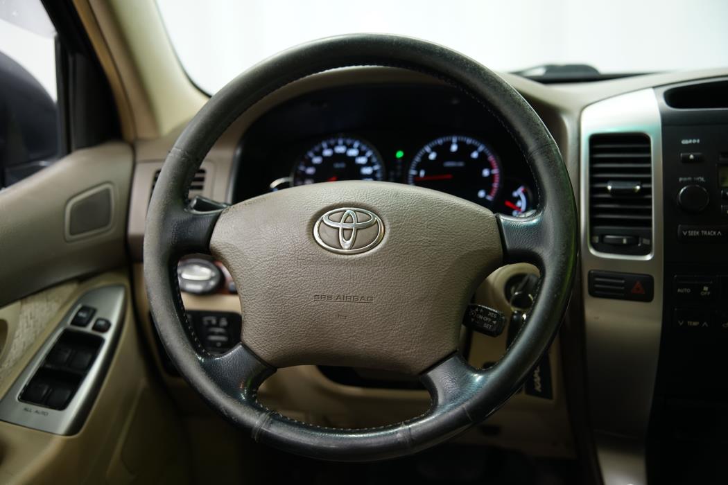 Toyota Land Cruiser 2004