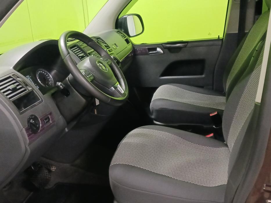 Volkswagen Caravelle 2010