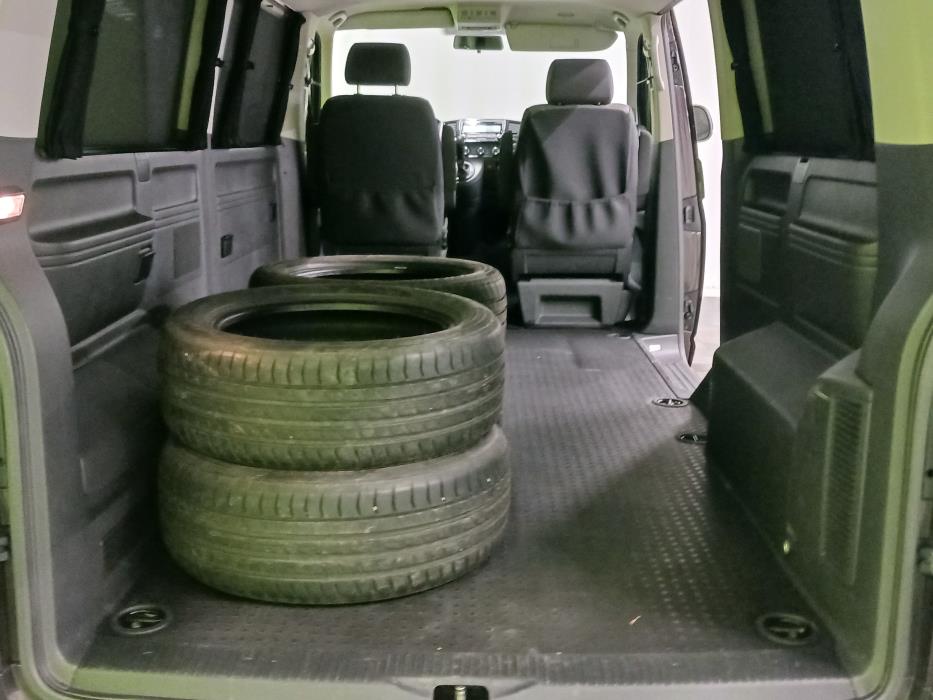 Volkswagen Caravelle 2010