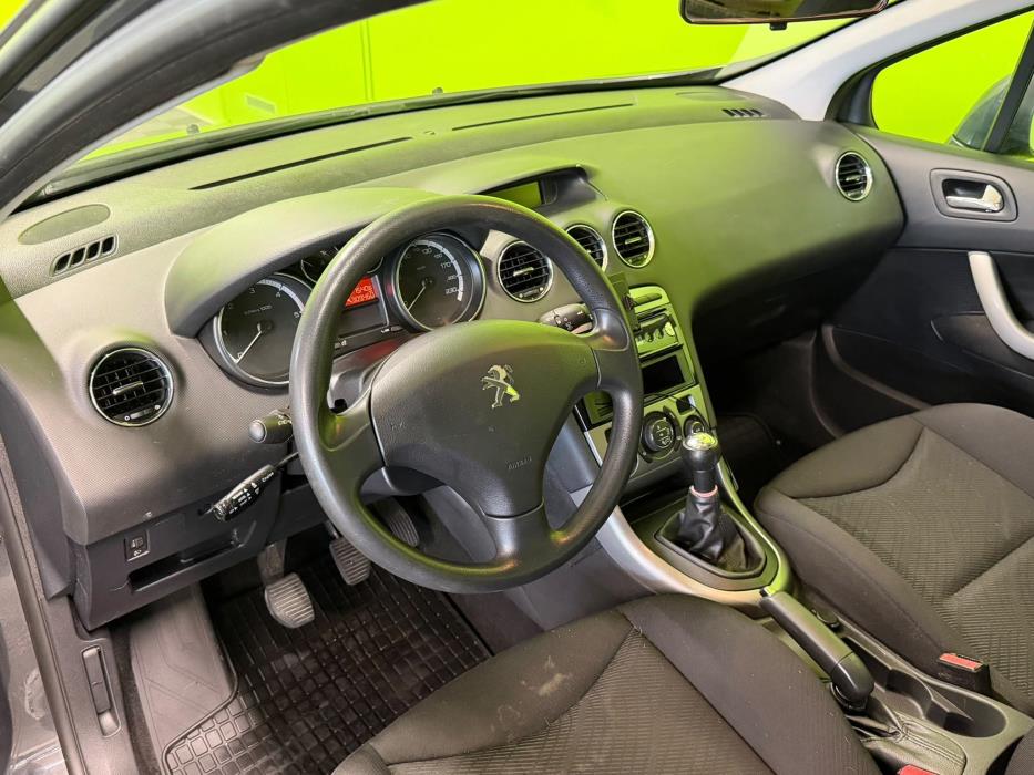 Peugeot 308 2013