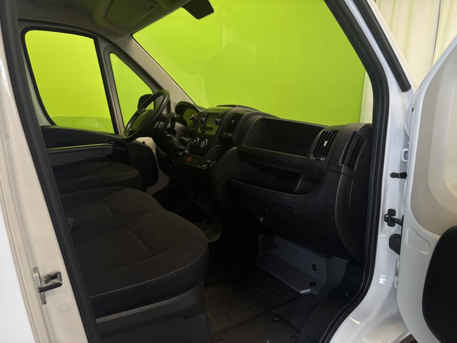 Opel Movano 2023
