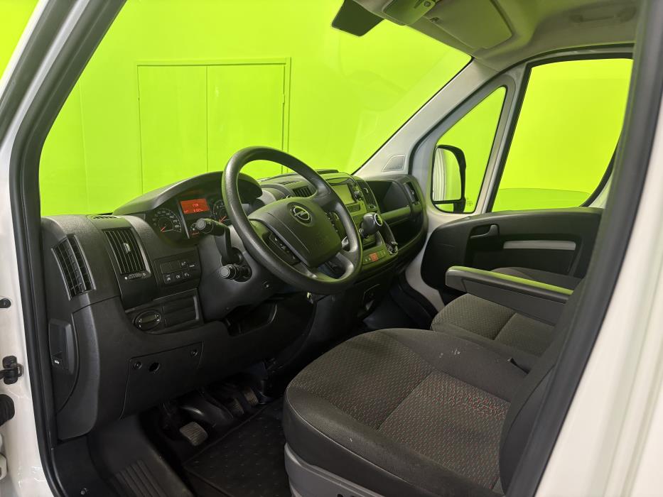 Opel Movano 2023