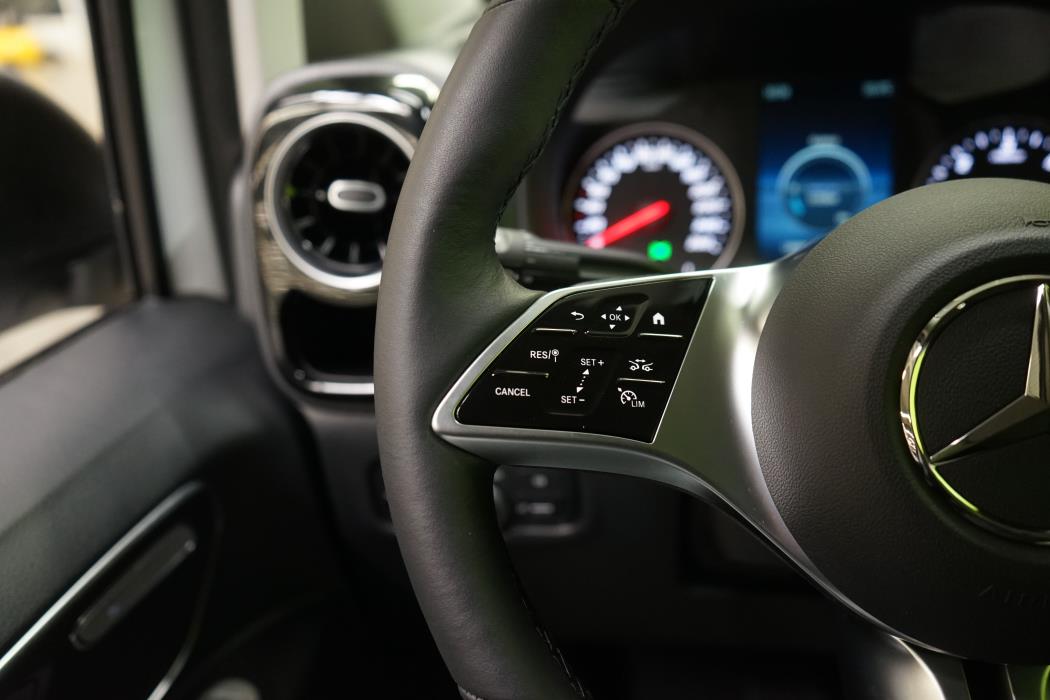 Mercedes-Benz Vito 2024