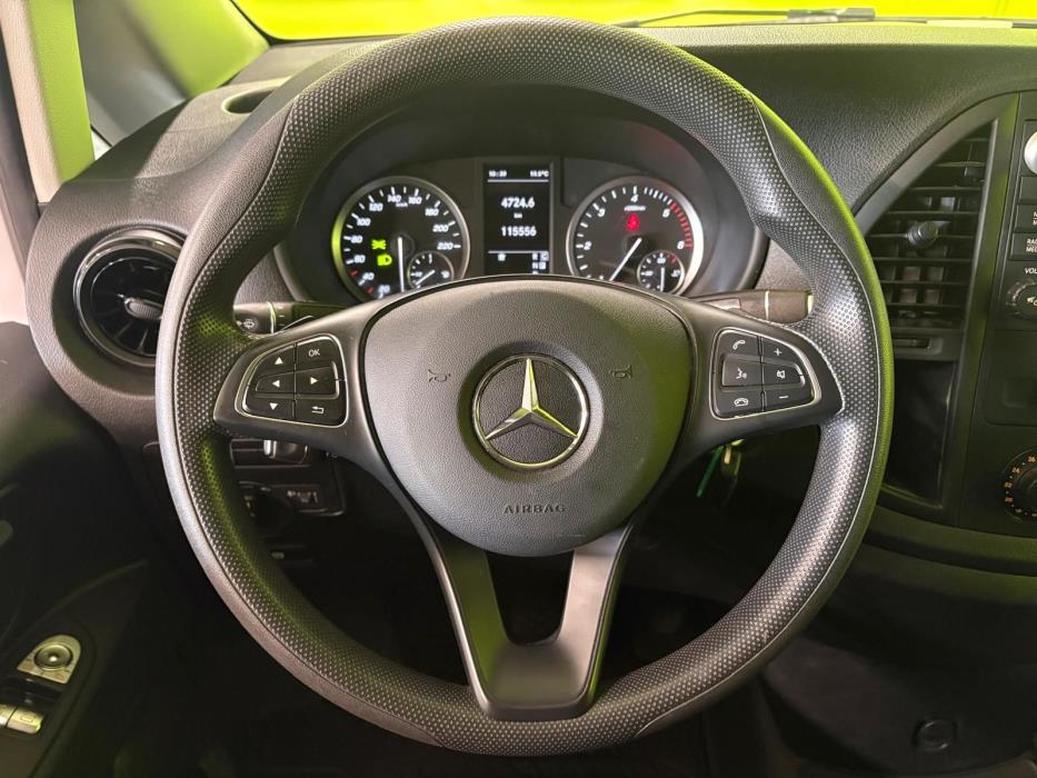 Mercedes-Benz Vito 2023