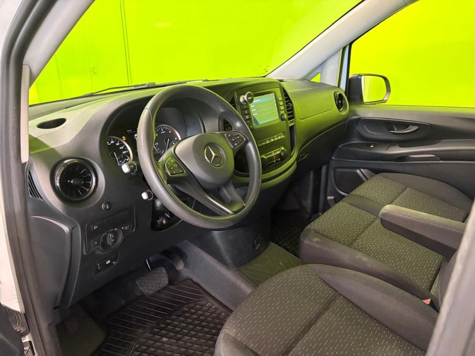 Mercedes-Benz Vito 2023