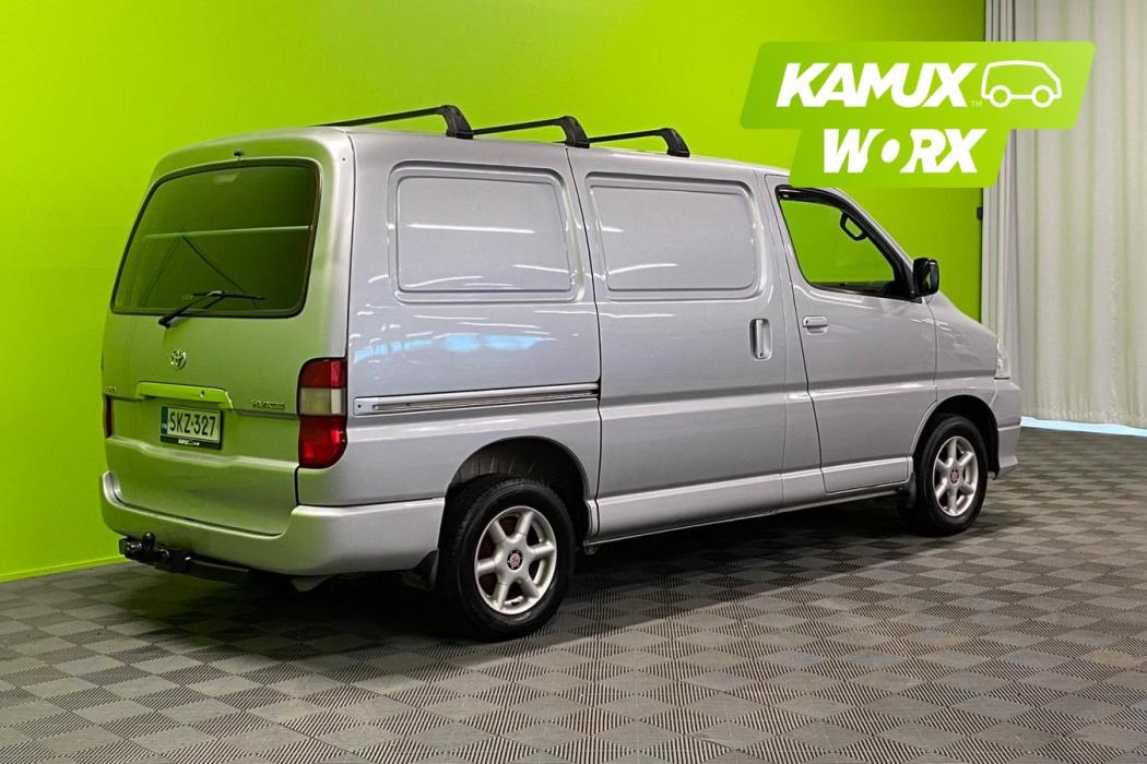 Toyota Hiace 2010