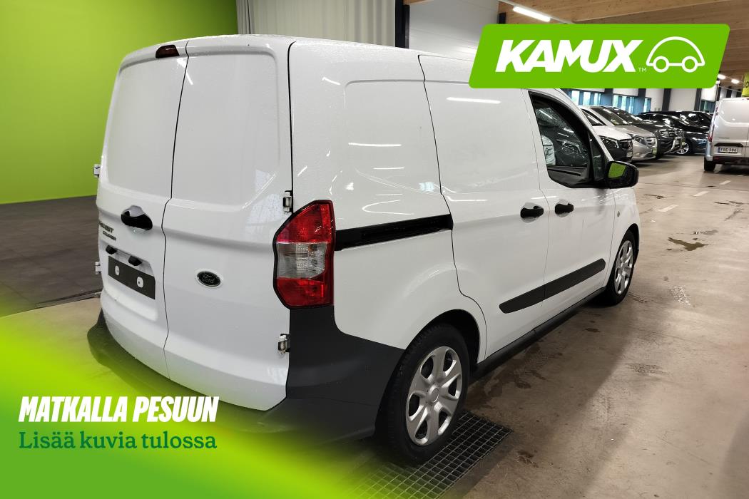 Ford Transit Courier 2022