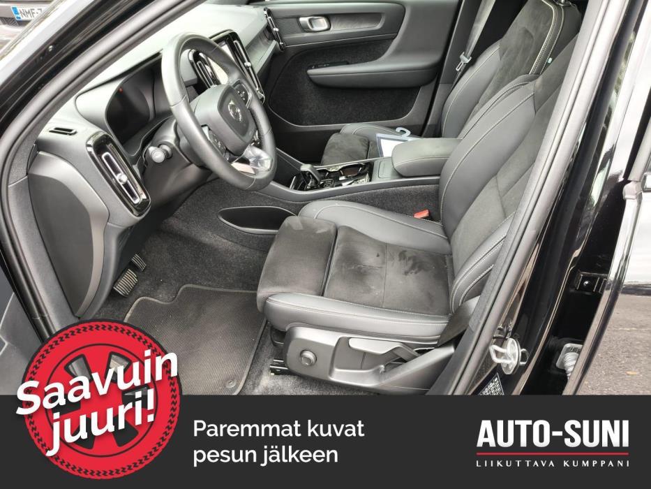 VOLVO C40 2023