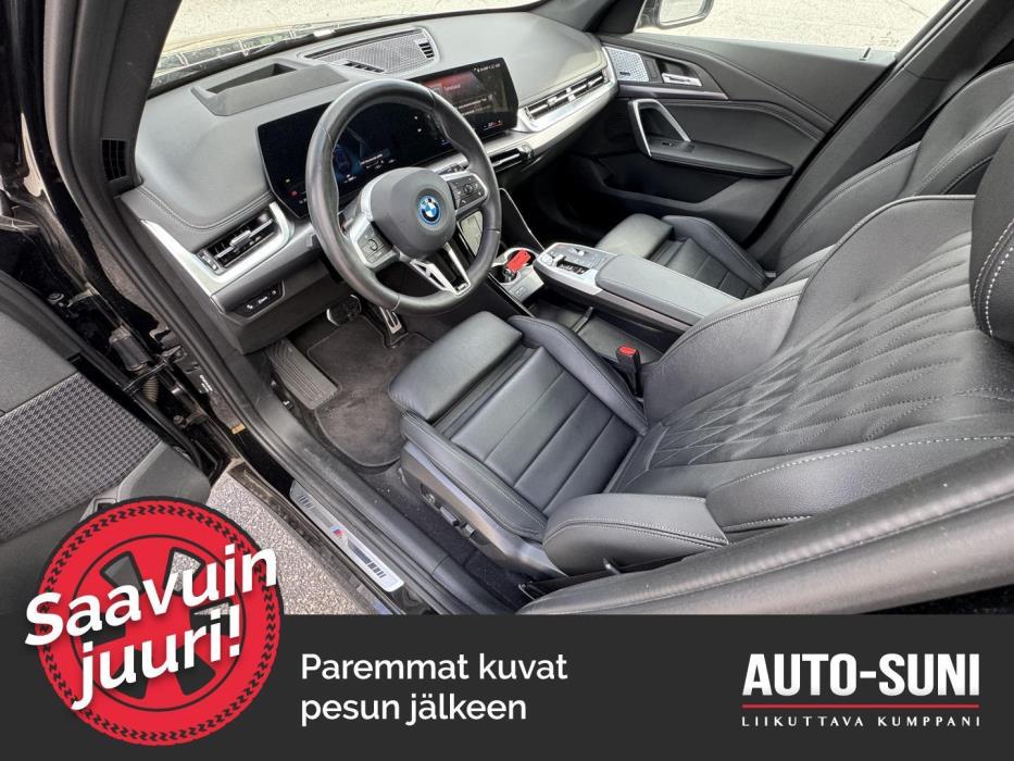 BMW iX1 2023