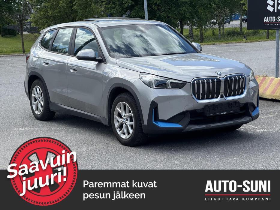 BMW iX1 2023
