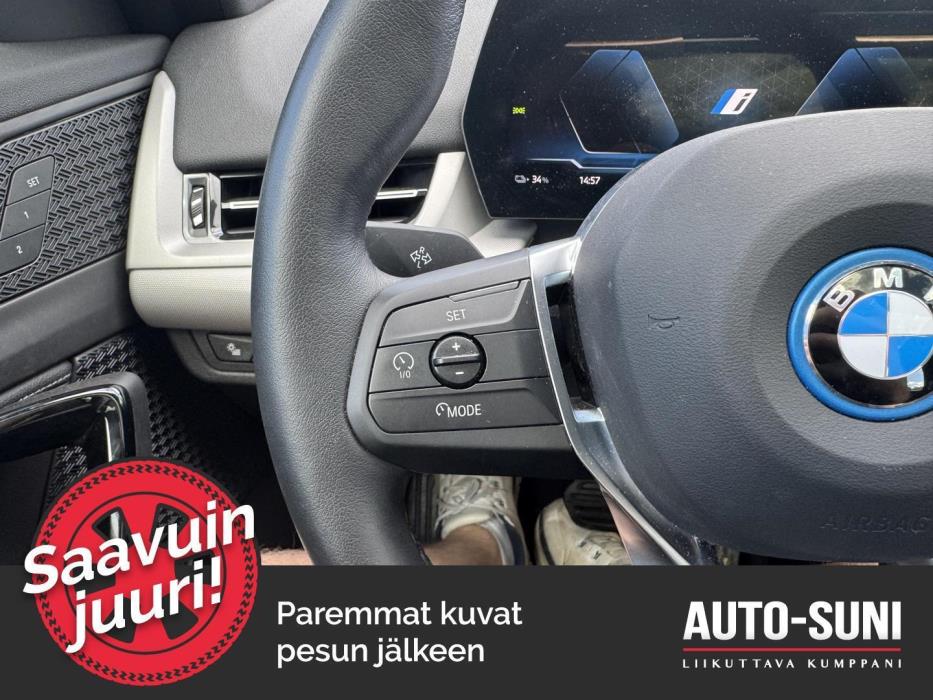 BMW iX1 2023