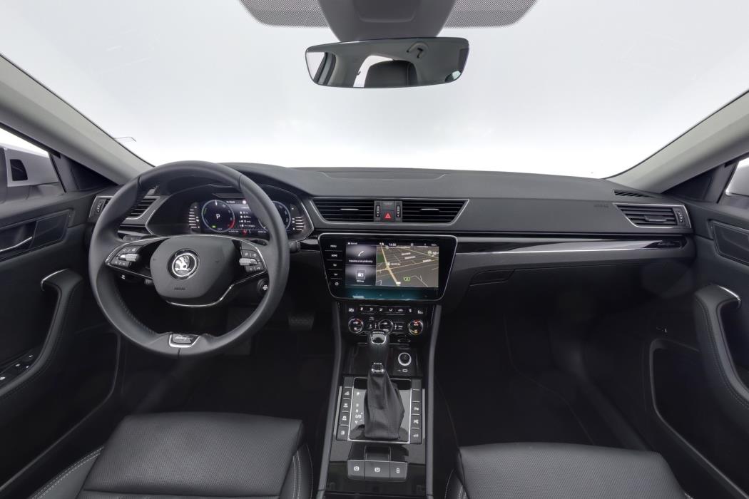 SKODA Superb 2024