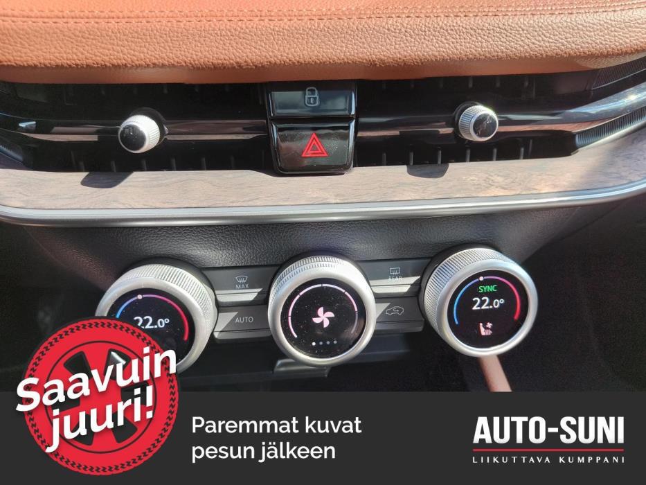 SKODA Superb 2025