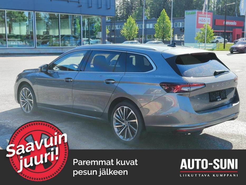 SKODA Superb 2025