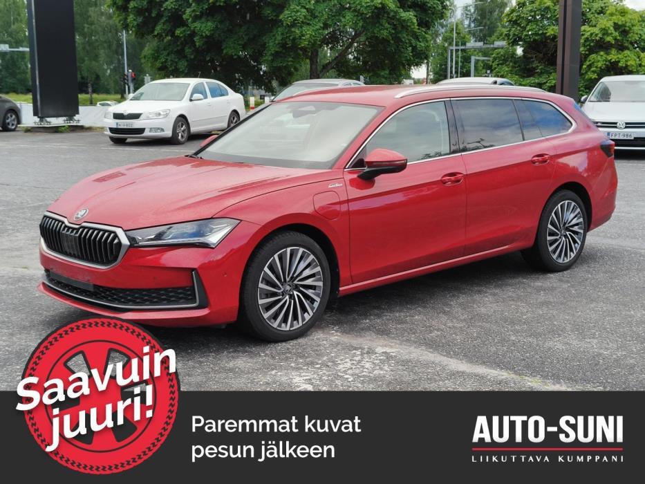 SKODA Superb 2025
